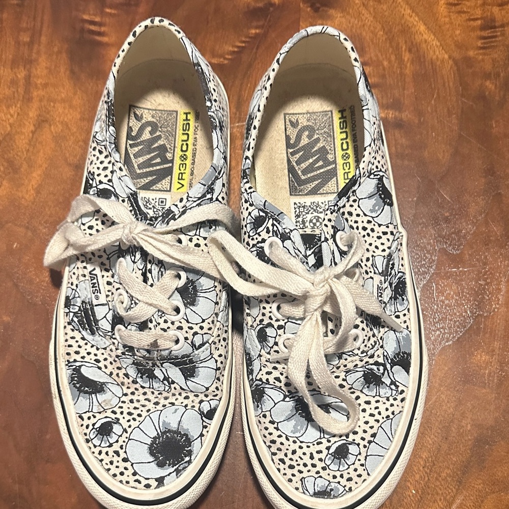 Vans Women’s Floral Canvas Sneakers in White and Black